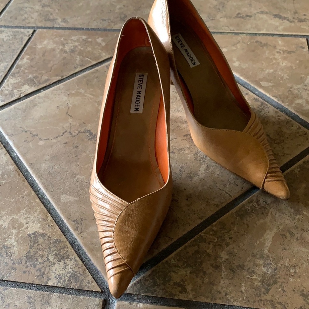 Steve Madden Pumps